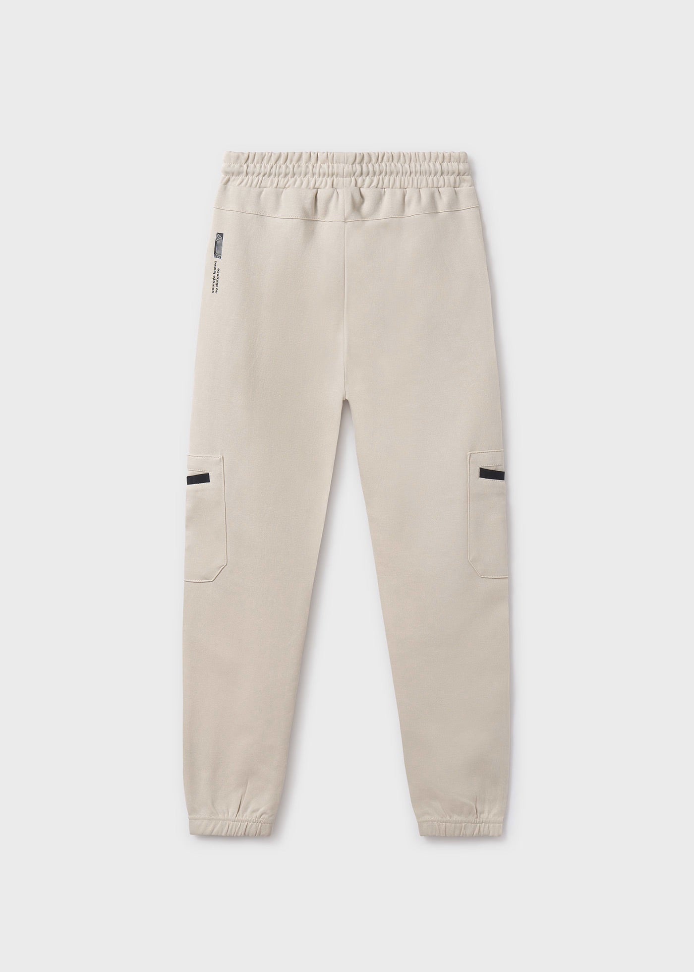Pantalón casual contrastes chico
