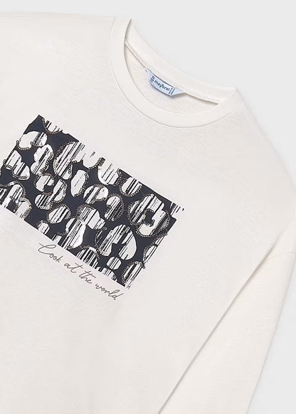 Playera gráfica chica