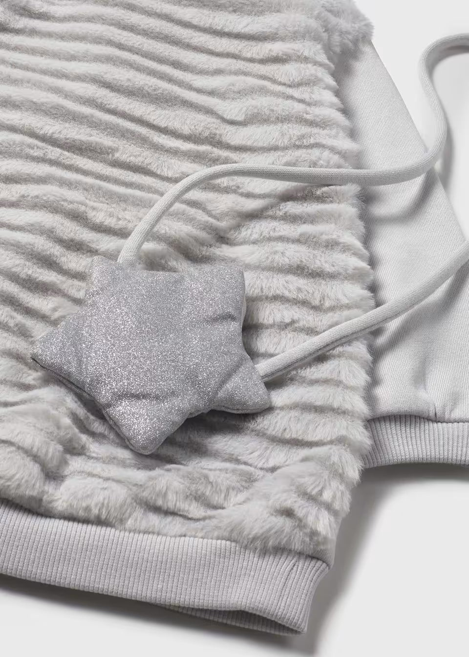 Vestido con bolso bebé