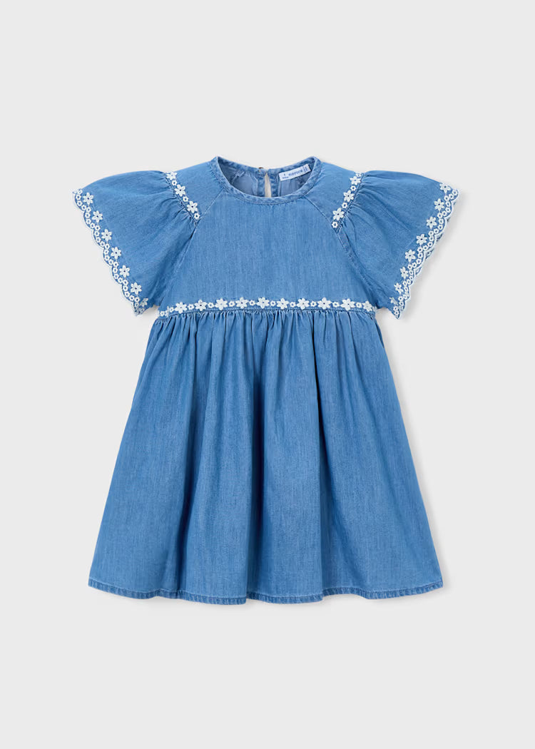 Vestido detalles bordados niña