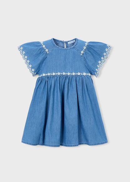 Vestido detalles bordados niña
